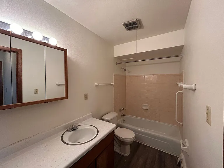 Northgate Apartments LLC — Photo 10