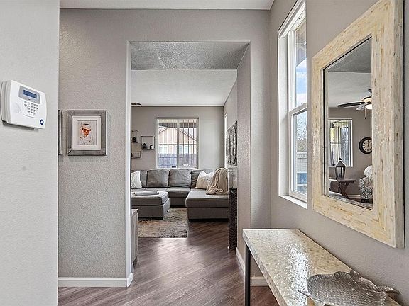 3rd image of 4131 Hellenic Dr