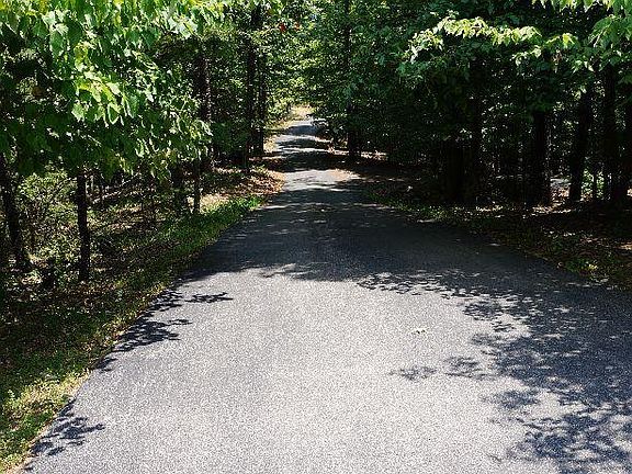 3rd image of 2594 Brandy Run Dr
