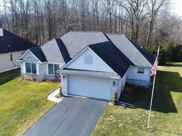 7075 Sierra Ln, Temperance, MI 48182