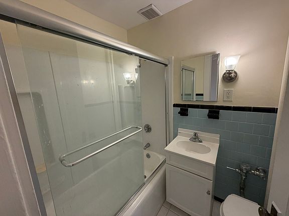 5th image of 199 Winthrop Rd #3