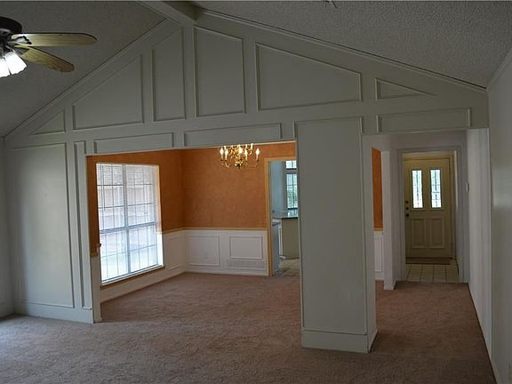 3rd image of 2307 Greenpark Dr