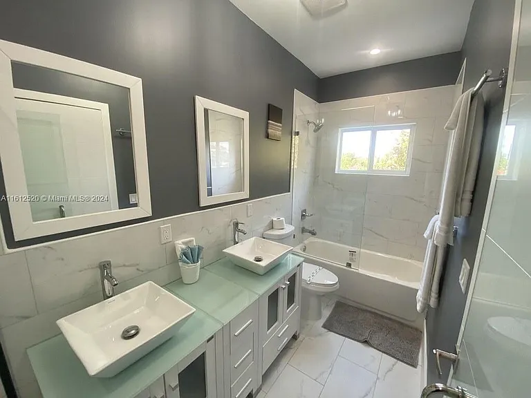 3445 SW 14th St #3445 — Photo 19
