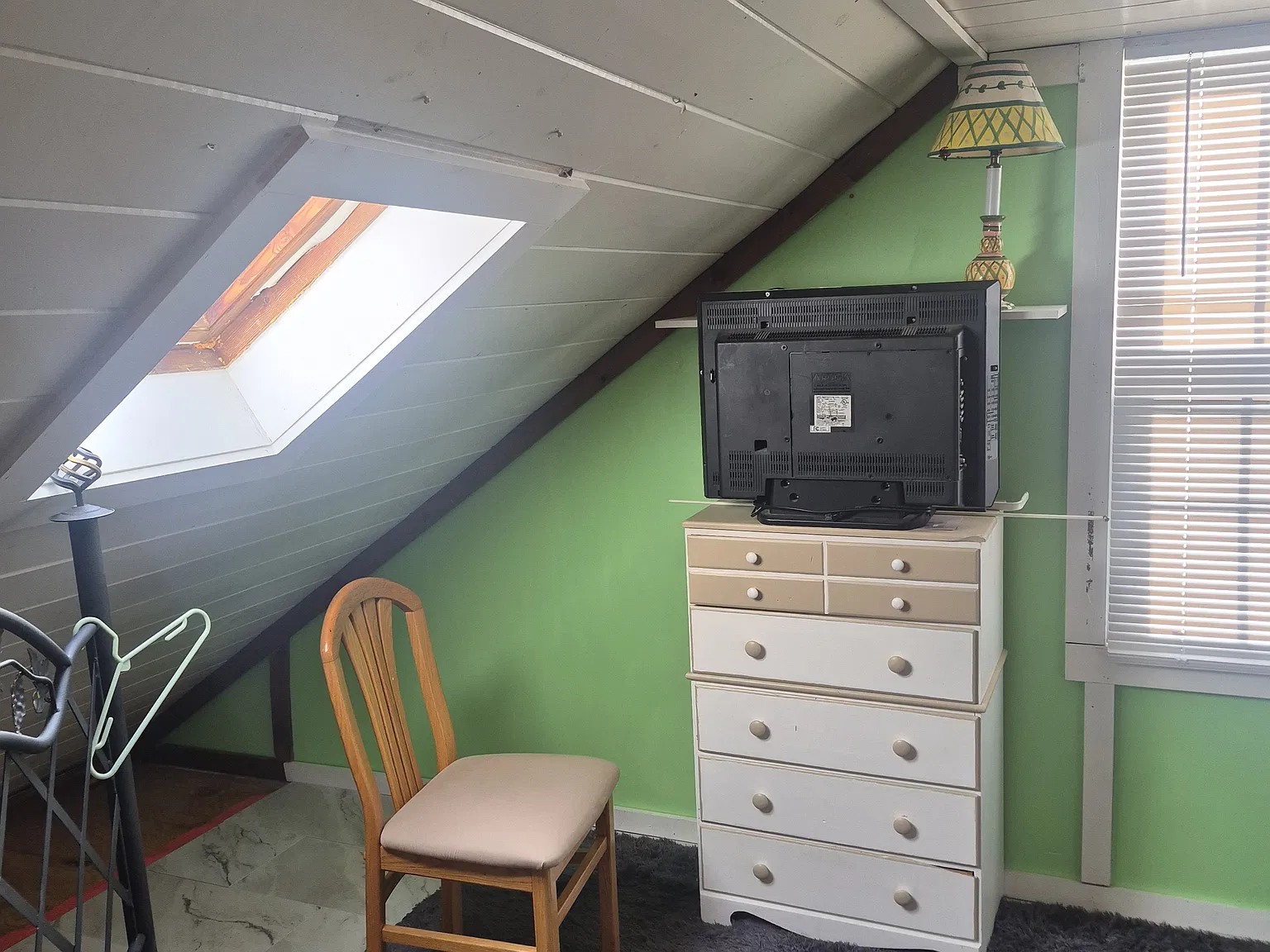 8 Booth Rd — Photo 3