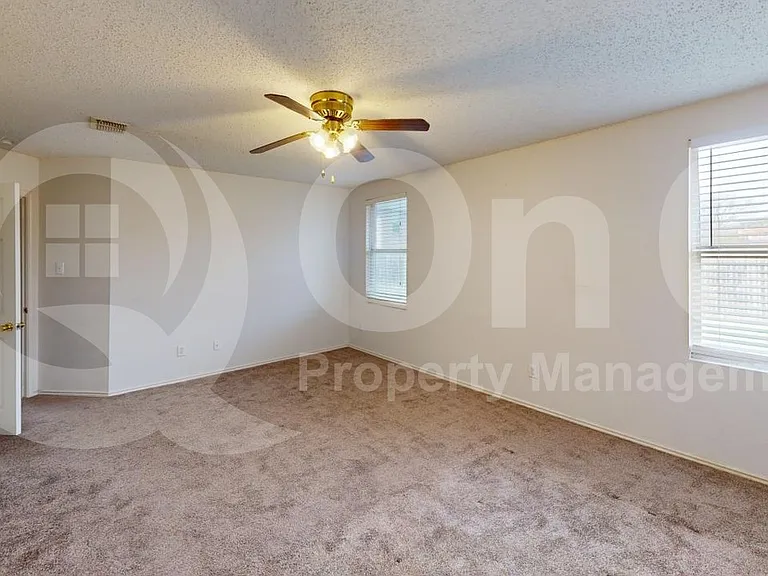 603 Ambarella St — Photo 10