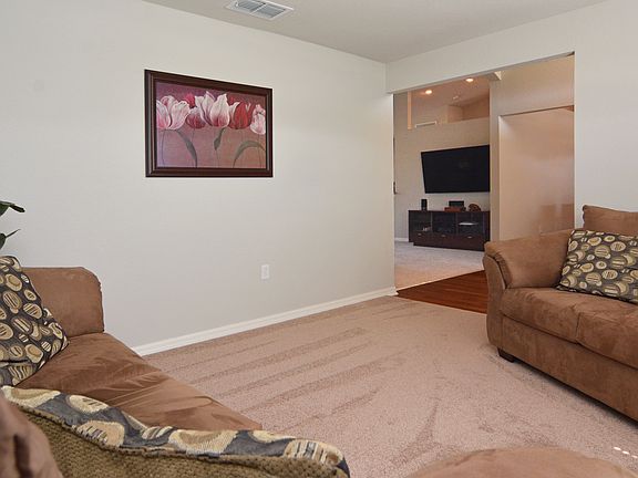 5th image of 271 Highland Meadows Ct