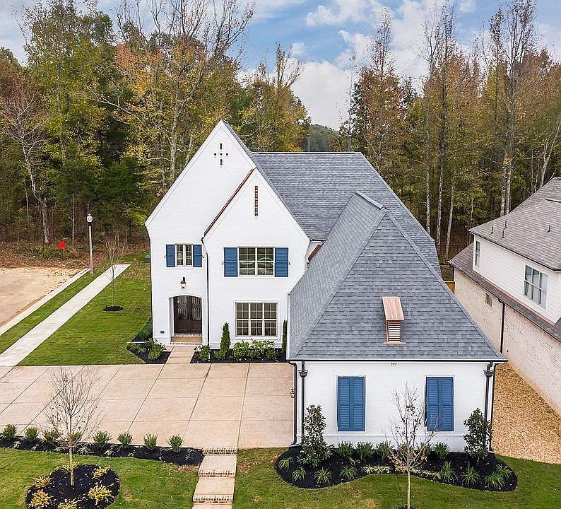1st image of 595 Saunders Creek Cir