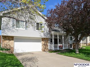 6426 S 92nd St, Omaha, NE 68127
