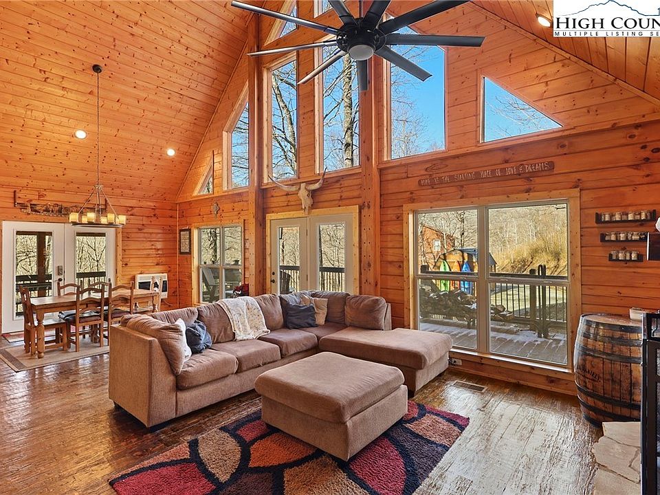 1st image of 201 Mountain Vista Drive