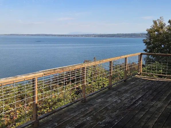 2818 N Nugent Rd, Lummi Island, WA 98262