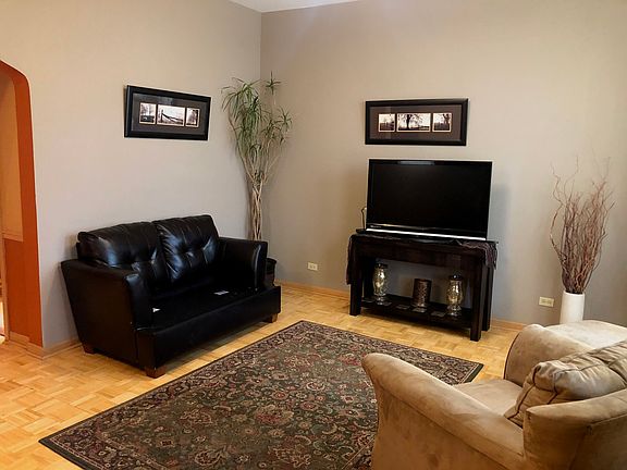 3rd image of 2621 S Kedvale Ave