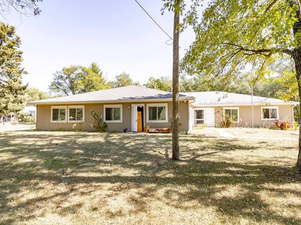 88 Eldene Ct, Evansdale, IA 50707