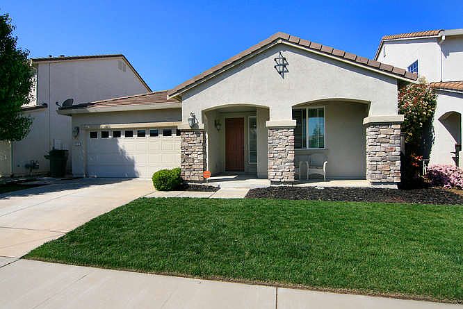 1st image of 612 Mazzolo Dr