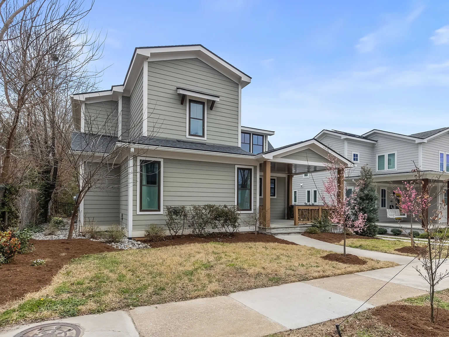 3 bed, 2076 sqft, $3,000 — Photo 3