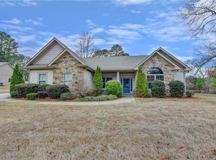 1005 Honey Ln, Loganville, GA 30052