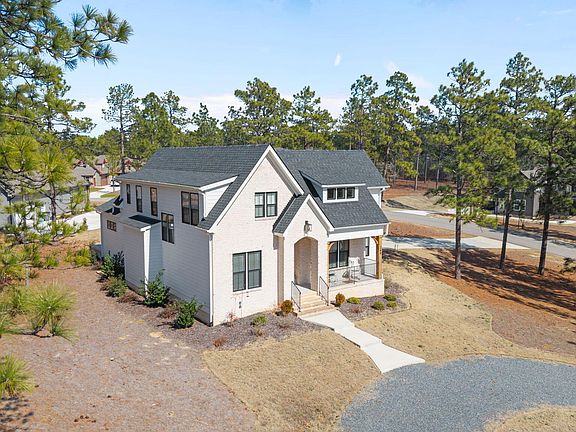 3rd image of 289 Carriage Park Drive