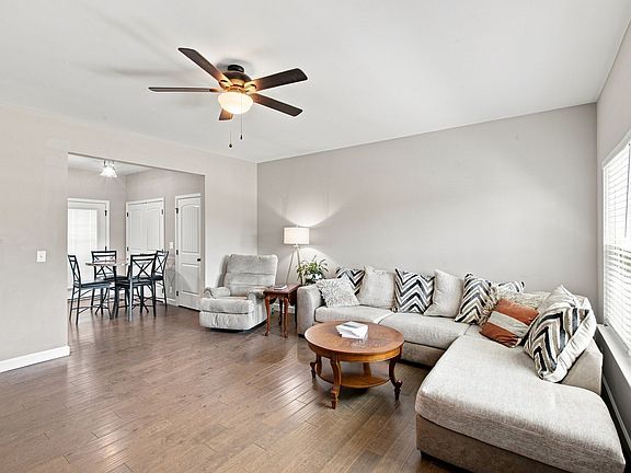 5th image of 1204 Redden Ln
