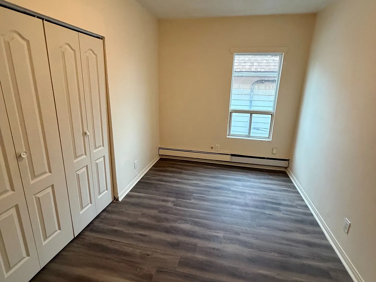 3 bed, $1,500 — Photo 4