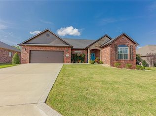 34 Villas Way, Bella Vista, AR 72715