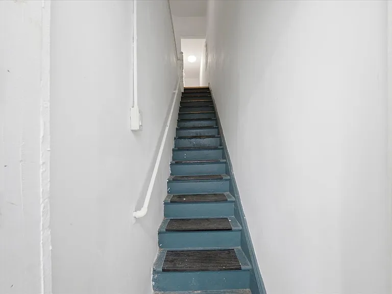 1307 College Ave #2 — Photo 4