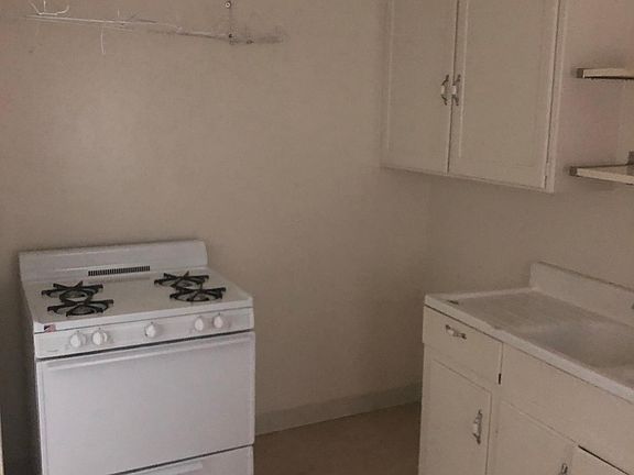 5th image of 160-162 Quincy Ave #C