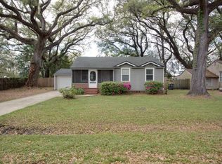 5525 Bishop Ln, Jacksonville, FL 32207