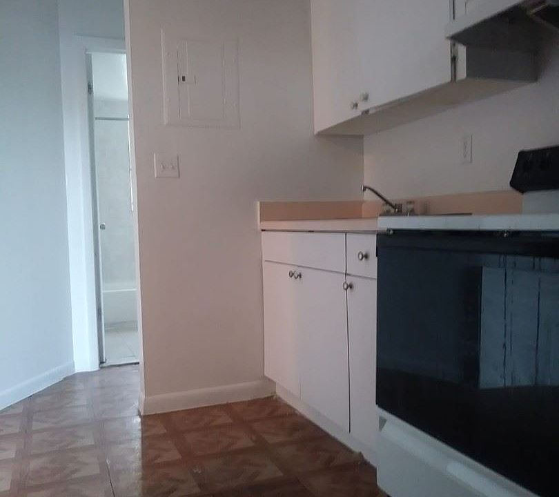 1st image of 1560 NW 1st Ct APT 2