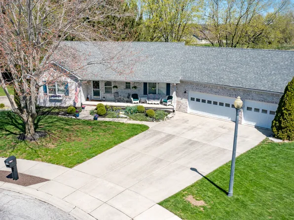 941 Deer Field Ct, Greencastle, IN 46135