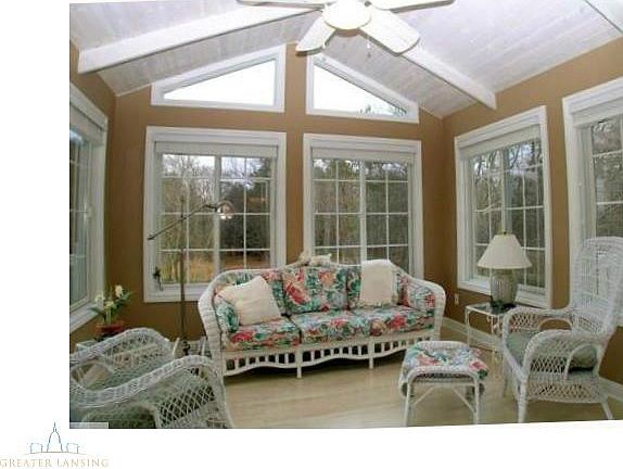 4th image of 7707 Barsfield Ln