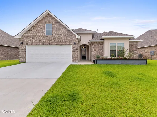 410 Aubergine Ln, Lafayette, LA 70506