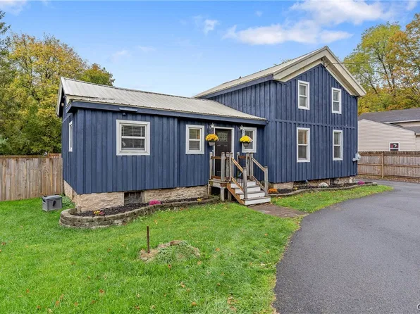 9031 Plainville Rd, Baldwinsville, NY 13027