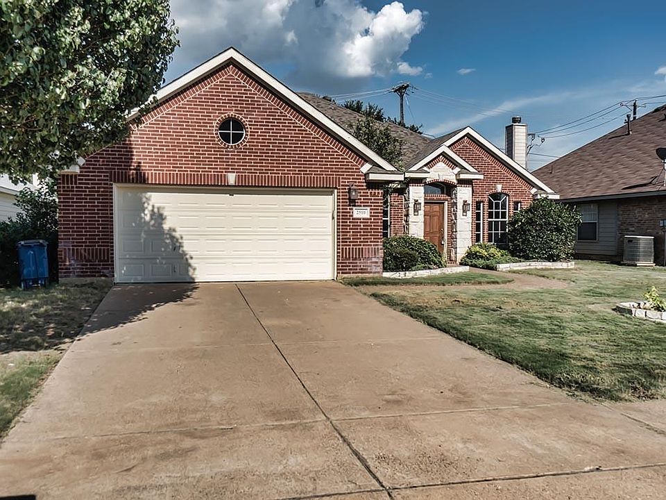 1st image of 2510 Blue Holly Dr