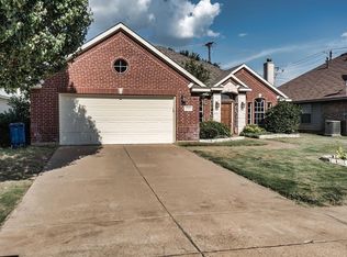 2510 Blue Holly Dr, Corinth, TX 76210