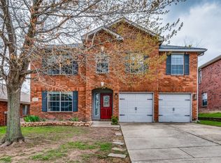 10221 High Eagle Trl, Fort Worth, TX 76108