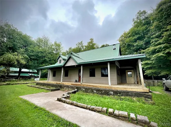 120 Albright Rd, Mexico, NY 13114