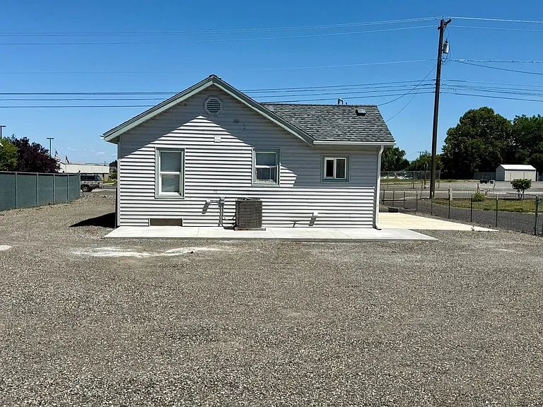2374 Appleside Blvd — Photo 8