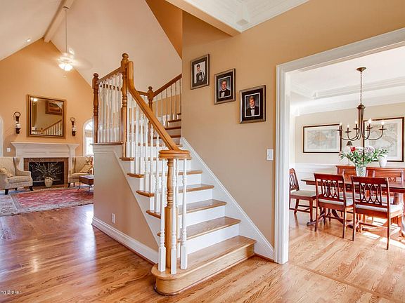 3008 Hilltop Ct-6
