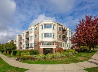 15389 Roper Ave #305, White Rock, BC V4B2G2