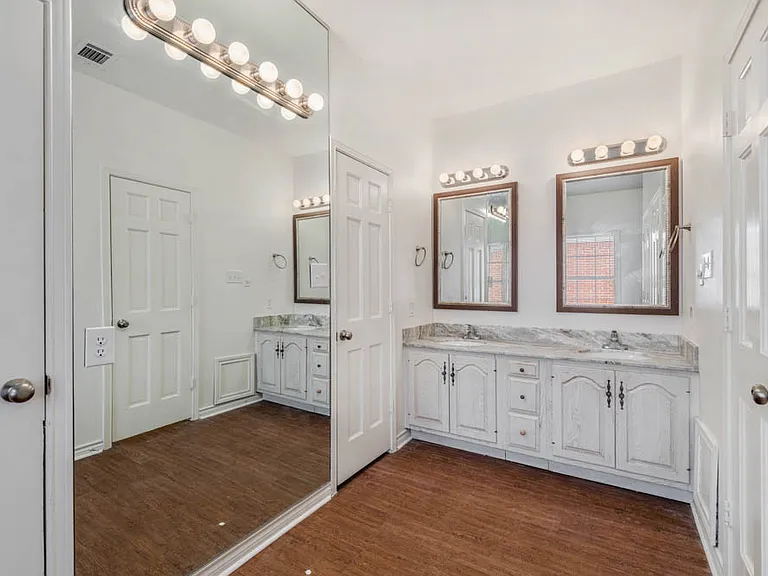 4400 Carter Creek Pkwy #306 — Photo 14