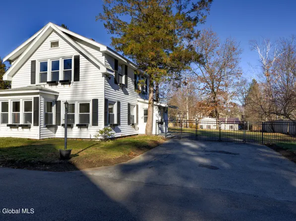 6 Chestnut Street, Lake George, NY 12845