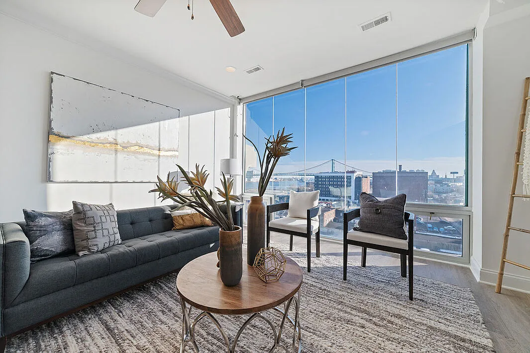 Residences at 1 Brown — Photo 4