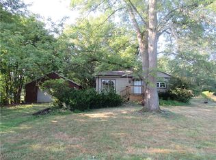 9714 S Salem Warren Rd, Salem, OH 44460