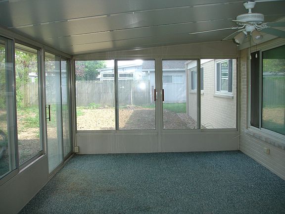 4th image of 3050 Brookwood Dr