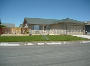 979 Short Cut Ln, Fernley, NV 89408