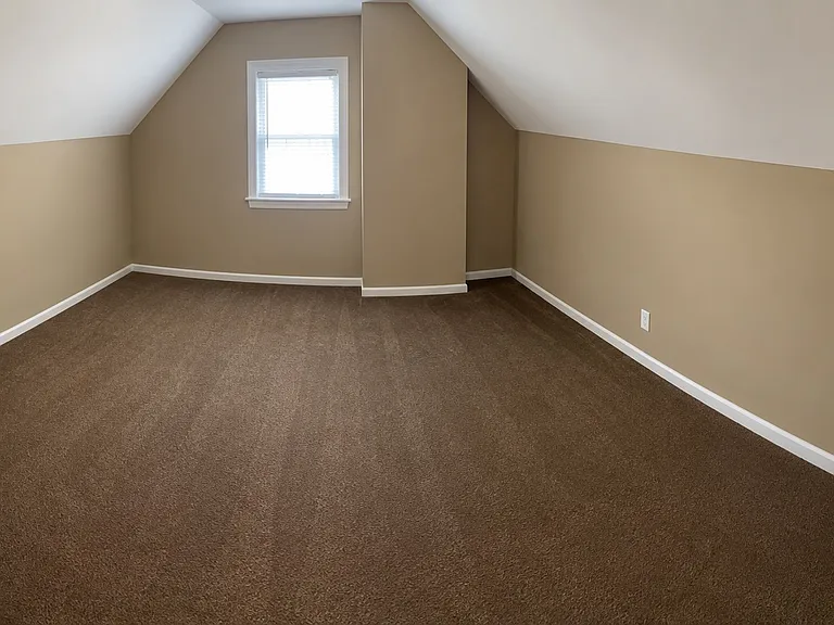225 Emming St #B — Photo 1