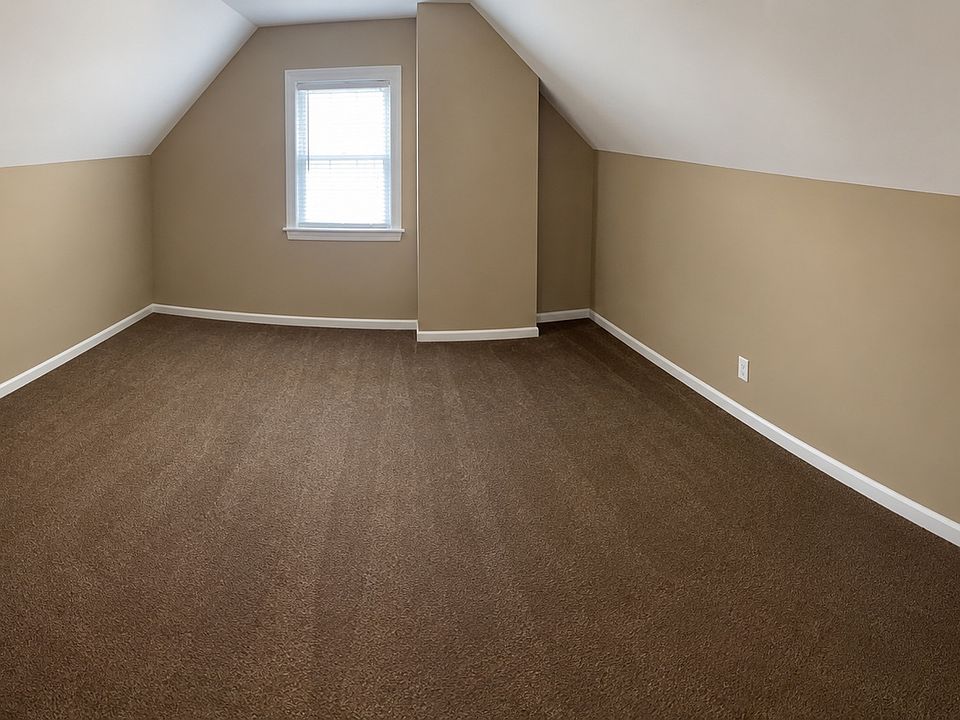 1st image of 225 Emming St #B