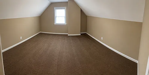 225 Emming St Photo 1