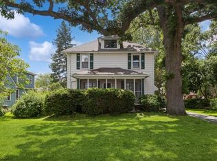 751 Washington St, Woodstock, IL 60098