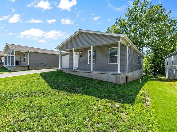 3rd image of 513 Southview Dr