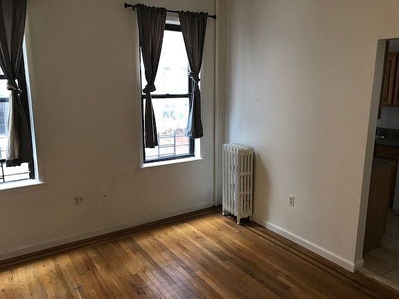 3rd image of 4553 40th St APT 3R